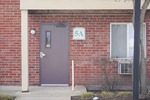 Tiny photo for 5 Villa Verde Drive #115, Buffalo Grove, IL 60089 (MLS # 12612799)