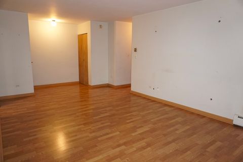 Tiny photo for 5 Villa Verde Drive #115, Buffalo Grove, IL 60089 (MLS # 12612799)