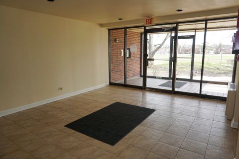 Tiny photo for 5 Villa Verde Drive #115, Buffalo Grove, IL 60089 (MLS # 12612799)