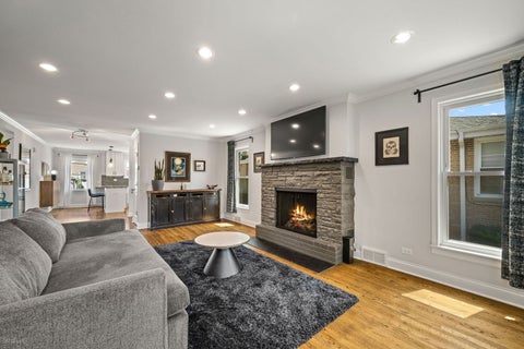 Tiny photo for 4743 N NAGLE Avenue, Harwood Heights, IL 60706 (MLS # 12742153)