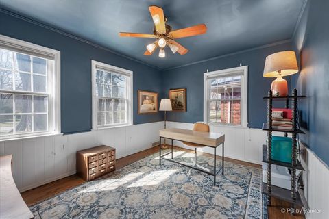 Tiny photo for 507 S Hi Lusi Avenue, Mount Prospect, IL 60056 (MLS # 12631766)