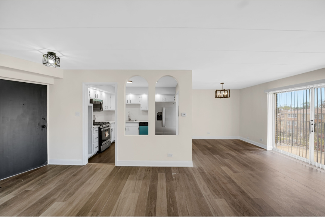 11116 S Longwood Drive 202