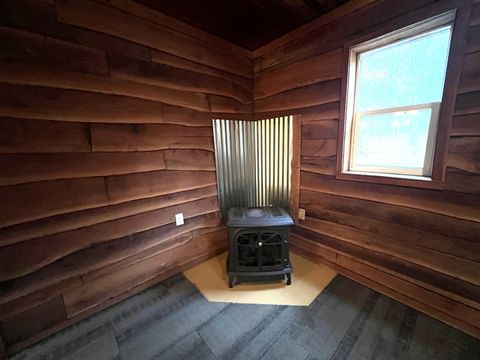 Tiny photo for 526 Power Plant Road, Marion, IL 62959 (MLS # 12571758)