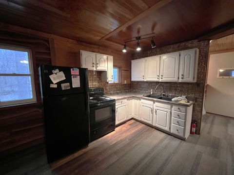 Tiny photo for 526 Power Plant Road, Marion, IL 62959 (MLS # 12571758)