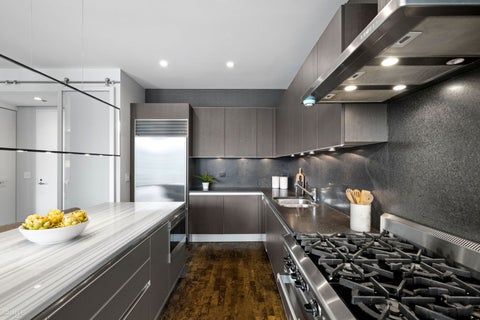 Tiny photo for 600 N Fairbanks Court #1811, Chicago, IL 60611 (MLS # 12774458)