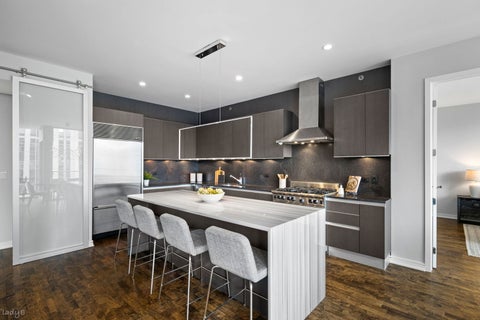 Tiny photo for 600 N Fairbanks Court #1811, Chicago, IL 60611 (MLS # 12774458)