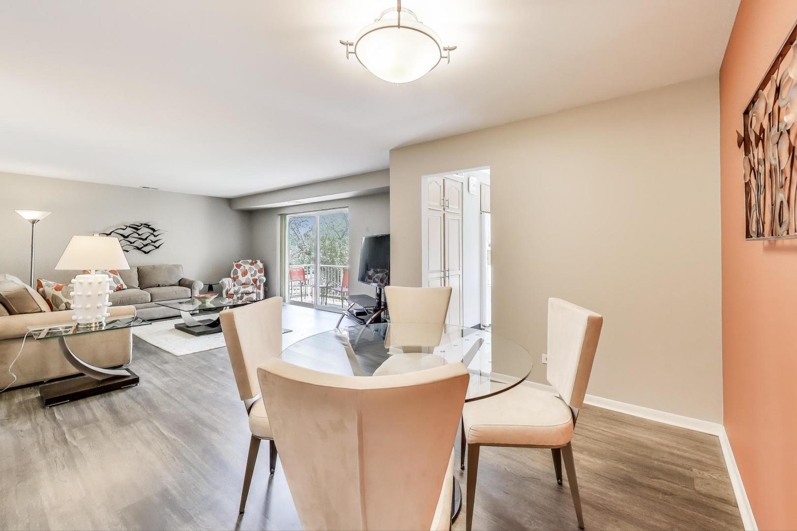 900 E Wilmette Road 205