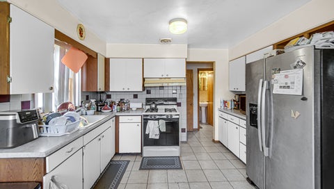 Tiny photo for 15452 Woodlawn East Avenue, South Holland, IL 60473 (MLS # 12762301)