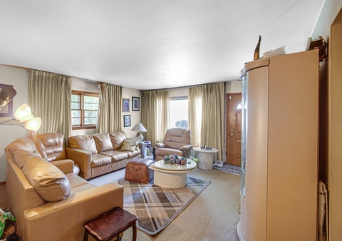 Tiny photo for 15452 Woodlawn East Avenue, South Holland, IL 60473 (MLS # 12762301)