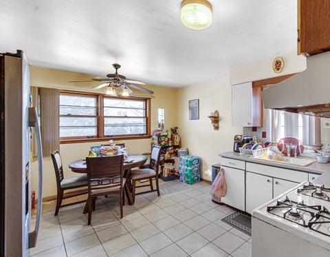 Tiny photo for 15452 Woodlawn East Avenue, South Holland, IL 60473 (MLS # 12762301)