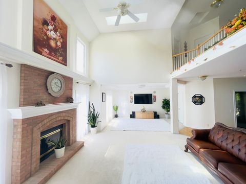 Tiny photo for 523 Mallard Point Drive, North Aurora, IL 60542 (MLS # 12586112)