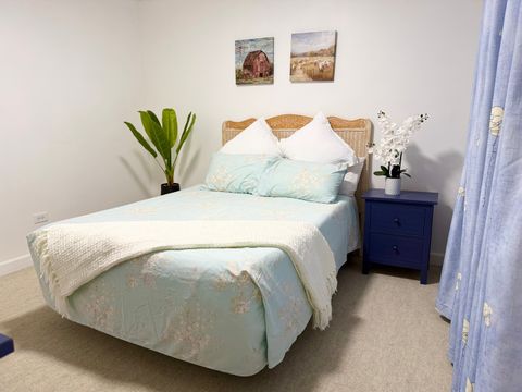 Tiny photo for 523 Mallard Point Drive, North Aurora, IL 60542 (MLS # 12586112)