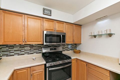 Tiny photo for 712 Tipperary Court #2B, Schaumburg, IL 60193 (MLS # 12613028)