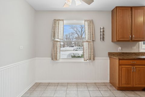 Tiny photo for 1902 N Washington Street, Wheaton, IL 60187 (MLS # 12529701)