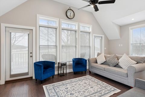 Tiny photo for 2 Pelican Landing, Ottawa, IL 61350 (MLS # 12548550)
