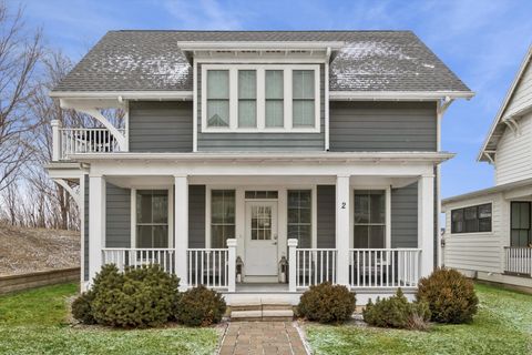 Photo of 2 Pelican Landing, Ottawa, IL 61350 (MLS # 12548550)