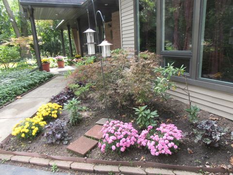 Tiny photo for 1450 S Stewart Avenue, Lombard, IL 60148 (MLS # 12446617)