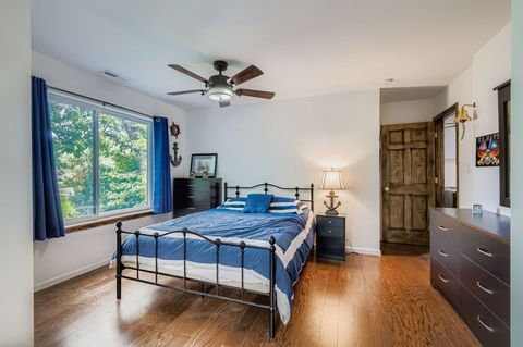Tiny photo for 1450 S Stewart Avenue, Lombard, IL 60148 (MLS # 12446617)