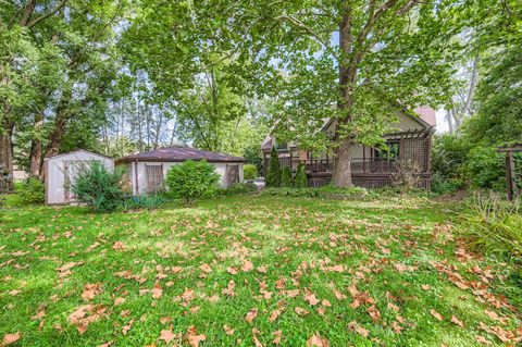 Tiny photo for 1450 S Stewart Avenue, Lombard, IL 60148 (MLS # 12446617)