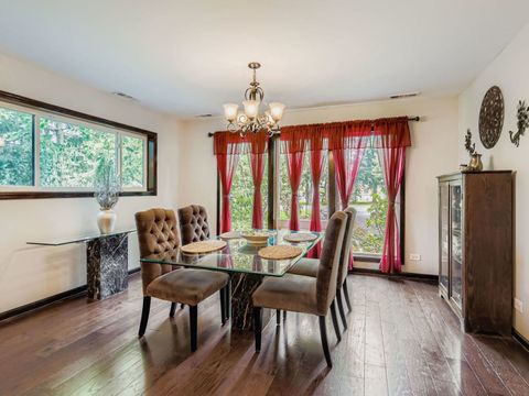 Tiny photo for 1450 S Stewart Avenue, Lombard, IL 60148 (MLS # 12446617)