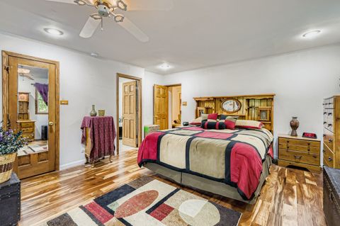 Tiny photo for 1450 S Stewart Avenue, Lombard, IL 60148 (MLS # 12446617)