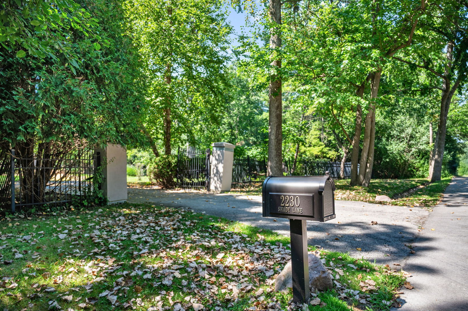 2230 Shady Lane