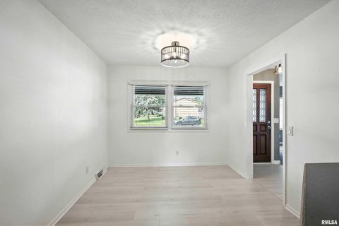 Tiny photo for 3205 N PINE Street, Davenport, IA 52806 (MLS # QC4266784)