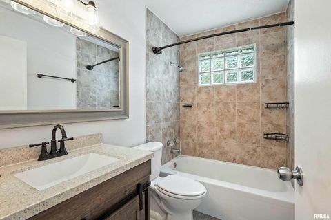 Tiny photo for 3205 N PINE Street, Davenport, IA 52806 (MLS # QC4266784)