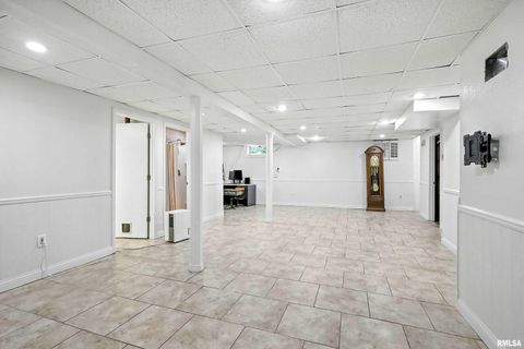 Tiny photo for 3205 N PINE Street, Davenport, IA 52806 (MLS # QC4266784)