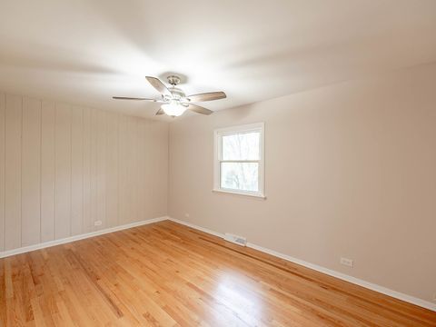 Tiny photo for 25 Crestview Terrace, Buffalo Grove, IL 60089 (MLS # 12496548)