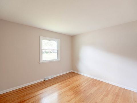 Tiny photo for 25 Crestview Terrace, Buffalo Grove, IL 60089 (MLS # 12496548)