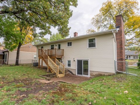 Tiny photo for 25 Crestview Terrace, Buffalo Grove, IL 60089 (MLS # 12496548)