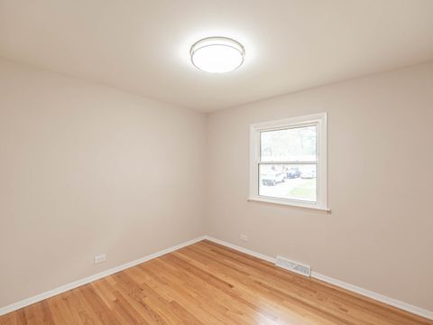 Tiny photo for 25 Crestview Terrace, Buffalo Grove, IL 60089 (MLS # 12496548)