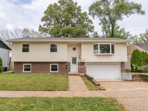 Tiny photo for 25 Crestview Terrace, Buffalo Grove, IL 60089 (MLS # 12496548)