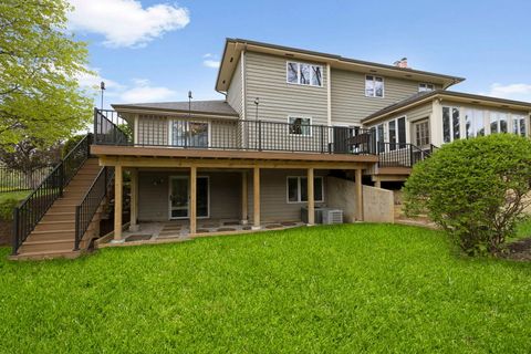 Tiny photo for 5N191 Fox Bluff Drive, St. Charles, IL 60175 (MLS # 12605628)