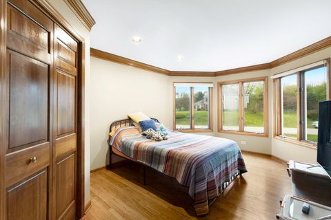 Tiny photo for 5N191 Fox Bluff Drive, St. Charles, IL 60175 (MLS # 12605628)
