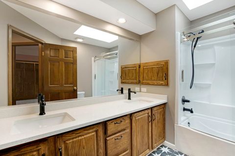 Tiny photo for 5N191 Fox Bluff Drive, St. Charles, IL 60175 (MLS # 12605628)