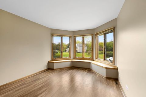 Tiny photo for 5N191 Fox Bluff Drive, St. Charles, IL 60175 (MLS # 12605628)