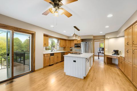 Tiny photo for 5N191 Fox Bluff Drive, St. Charles, IL 60175 (MLS # 12605628)