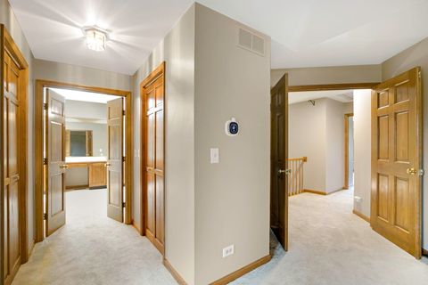 Tiny photo for 5N191 Fox Bluff Drive, St. Charles, IL 60175 (MLS # 12605628)