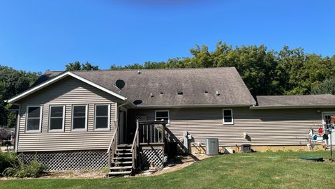 Tiny photo for 734 Forest Park Drive, Dixon, IL 61021 (MLS # 12465445)