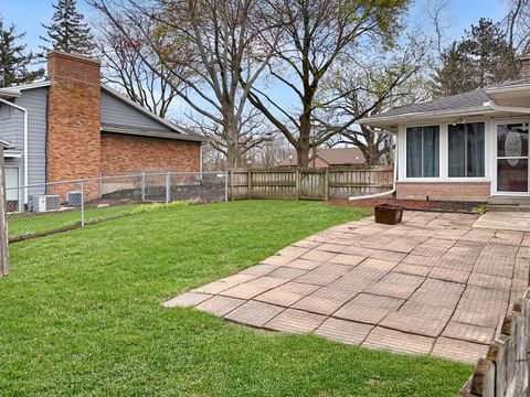 Tiny photo for 1025 W Lincoln Avenue, Belvidere, IL 61008 (MLS # 12350543)