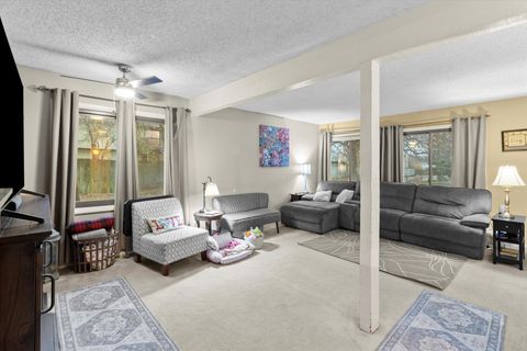 Tiny photo for 5500 Montibello Drive, Hanover Park, IL 60133 (MLS # 12524079)