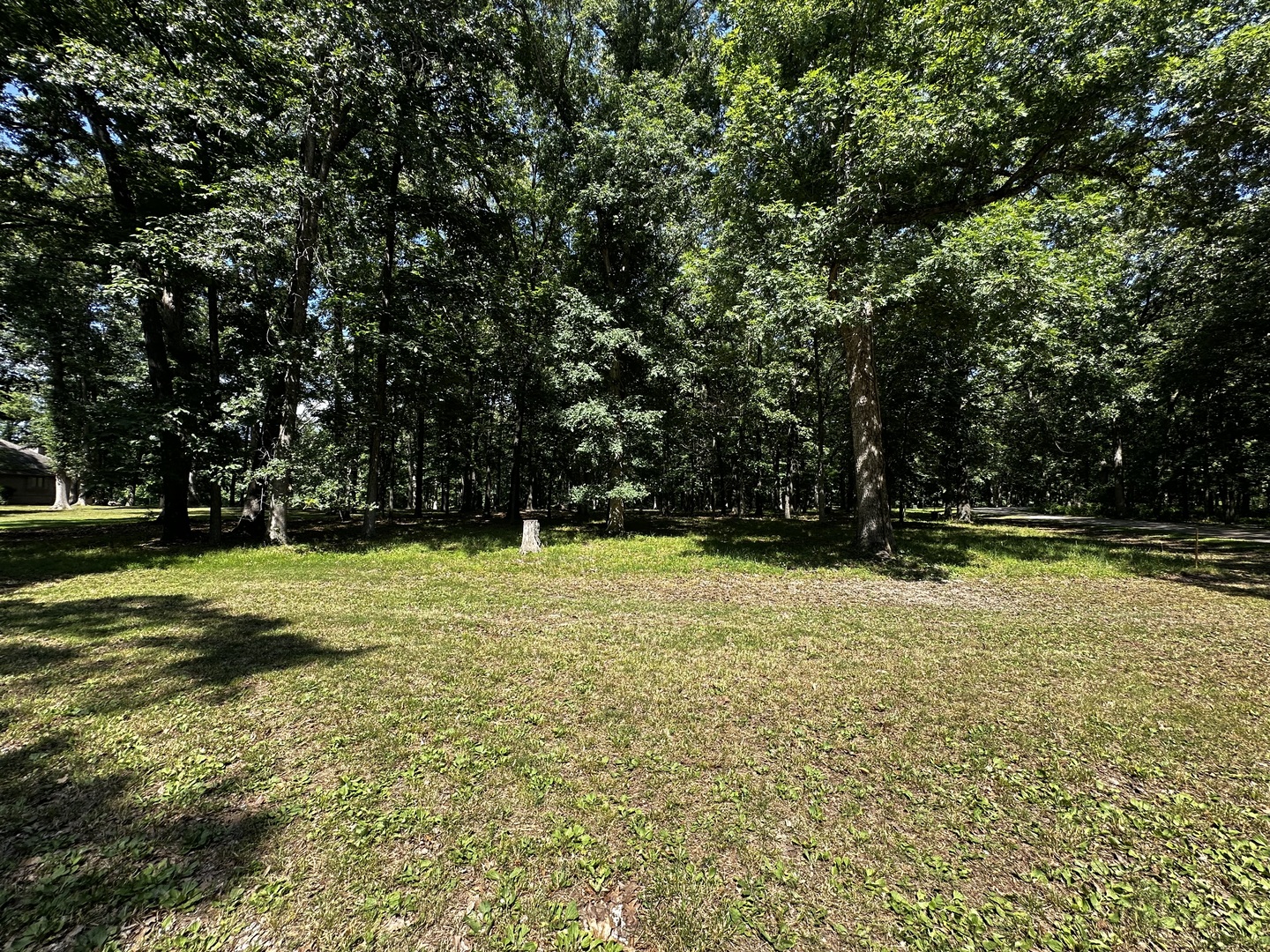 220 Beyers Lake Est