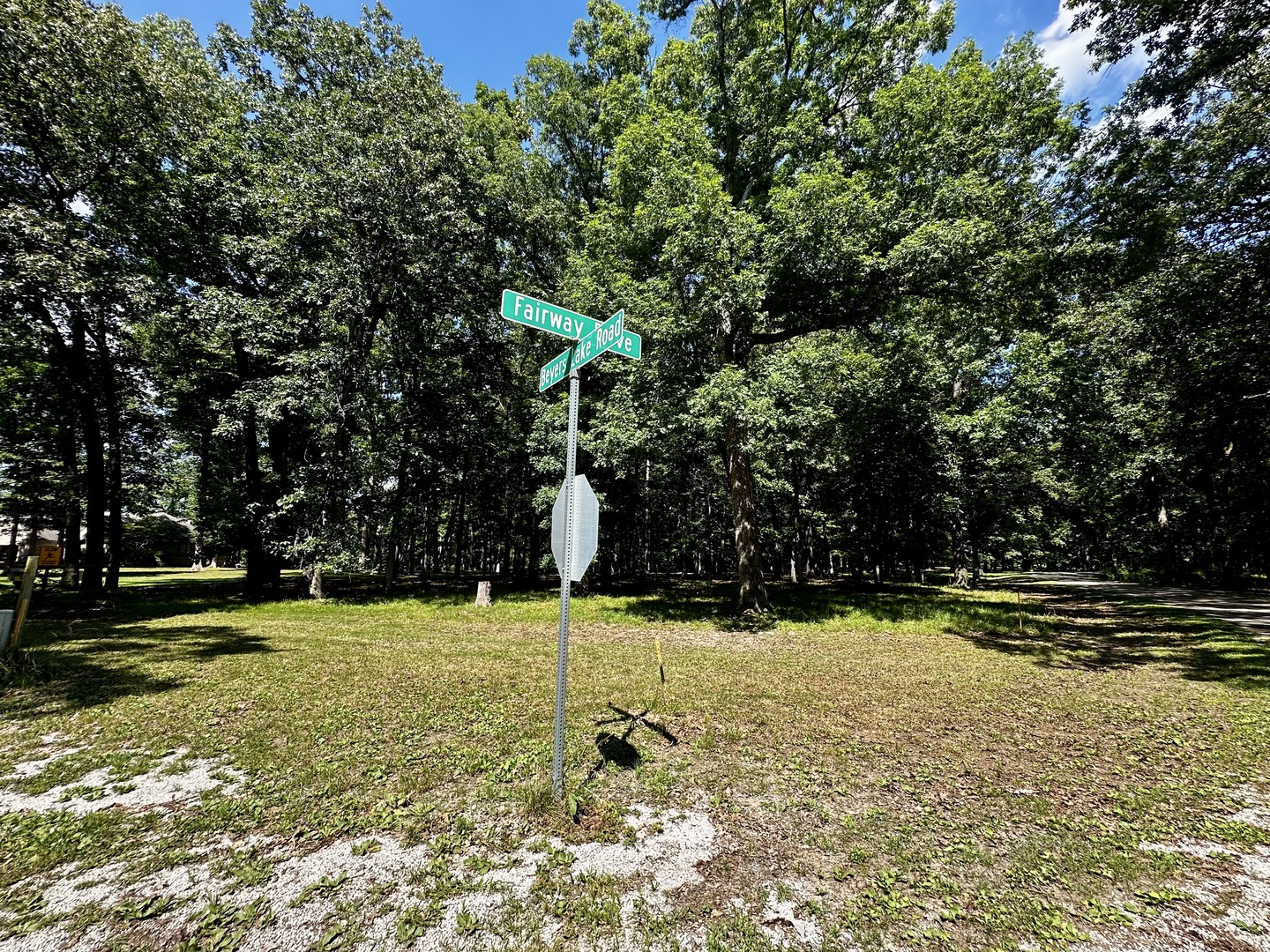 220 Beyers Lake Est
