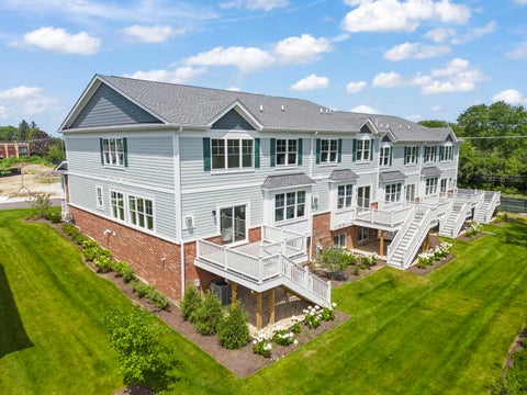 Tiny photo for 114 Harding Court, Glen Ellyn, IL 60137 (MLS # 12708972)