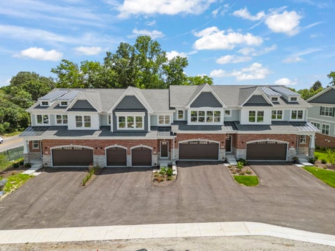 Tiny photo for 114 Harding Court, Glen Ellyn, IL 60137 (MLS # 12708972)