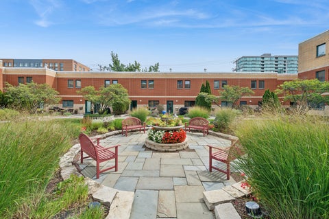 Tiny photo for 1889 Maple Avenue #E2, Evanston, IL 60201 (MLS # 12761449)