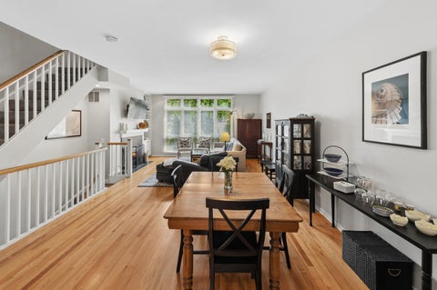 Tiny photo for 1889 Maple Avenue #E2, Evanston, IL 60201 (MLS # 12761449)