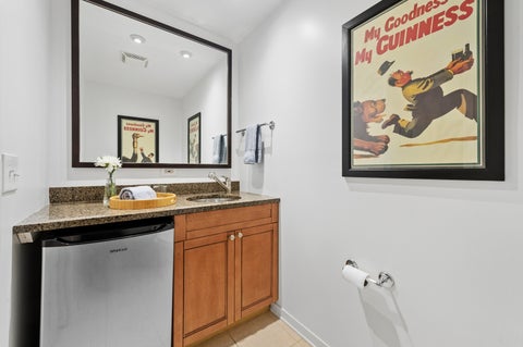 Tiny photo for 1889 Maple Avenue #E2, Evanston, IL 60201 (MLS # 12761449)